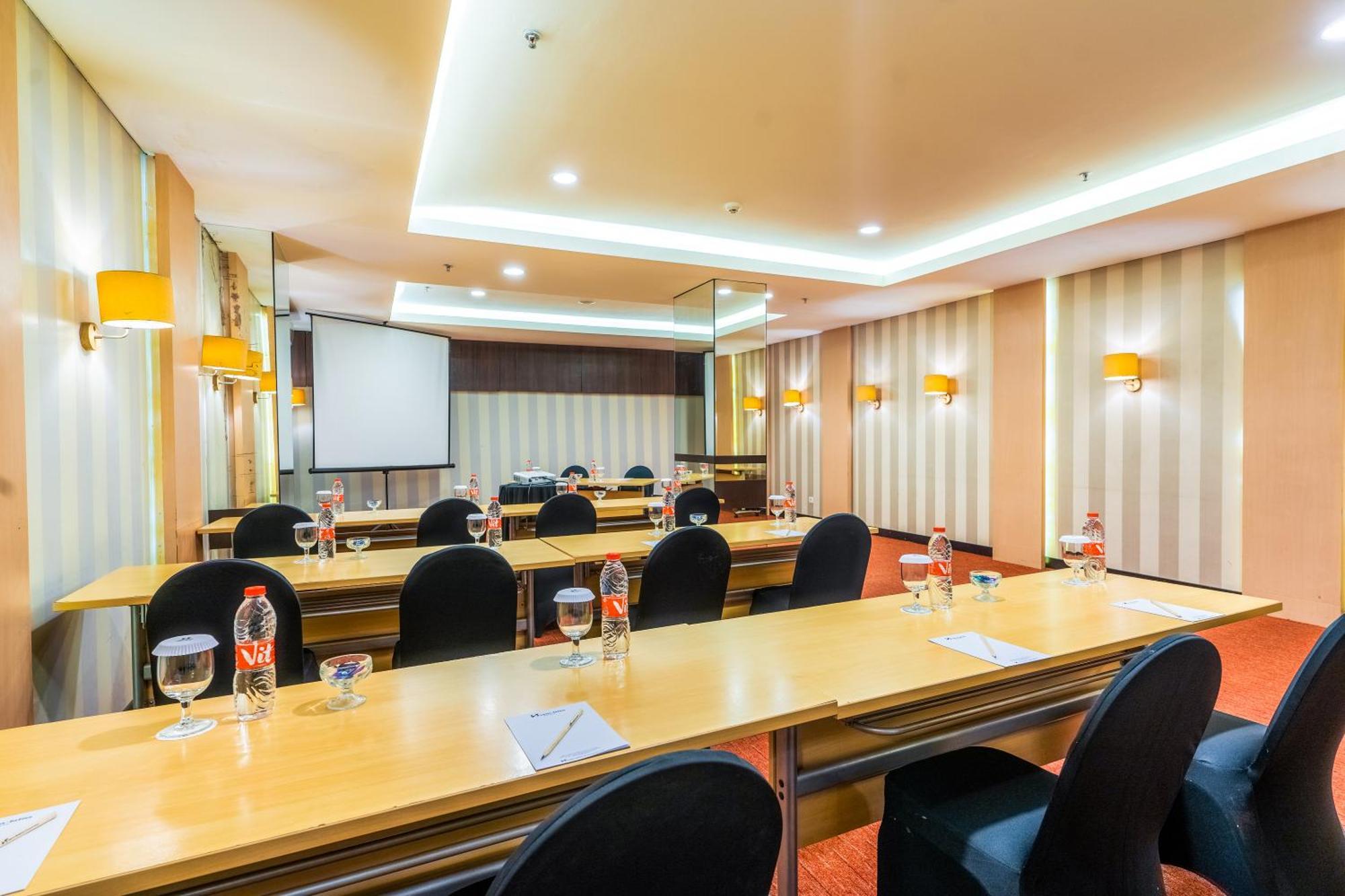 Swiss-Belinn Malang Eksteriør bilde